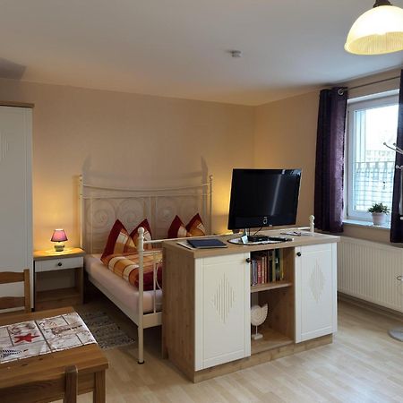 Pretty Apartment In Wiek With Garden Wiek auf Ruegen Luaran gambar