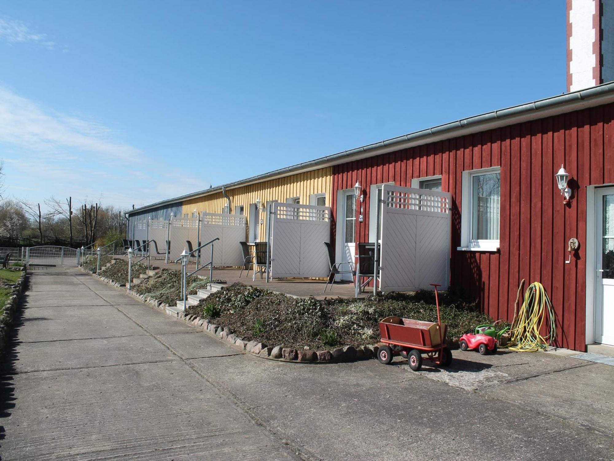 Pretty Apartment In Wiek With Garden Wiek auf Ruegen Luaran gambar