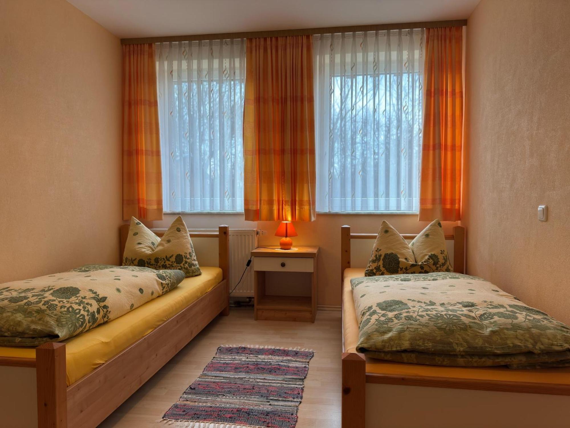 Pretty Apartment In Wiek With Garden Wiek auf Ruegen Luaran gambar