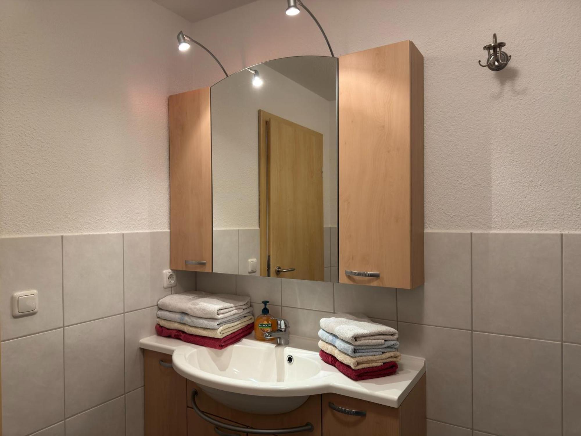 Pretty Apartment In Wiek With Garden Wiek auf Ruegen Luaran gambar